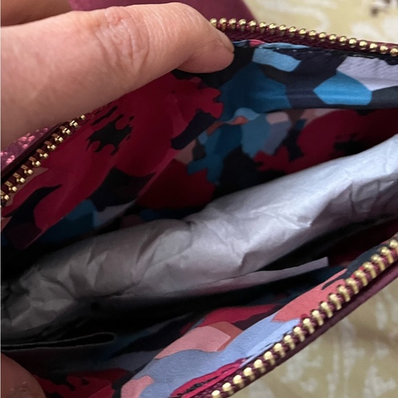 BEAUTIFUL clutch and purse from Nine West with tags on! - Picture 7 of 8